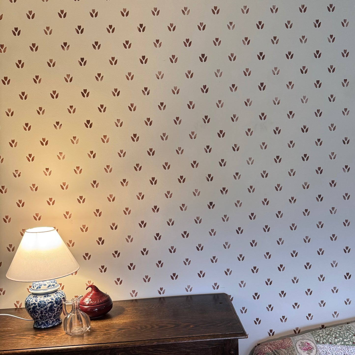 Cottage Tulip Stencil